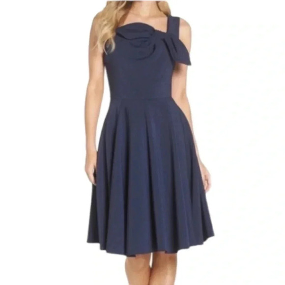 Gal Meets Glam Size 10 Zoe Bow Neckline Midnight Blue Flare Sleeveless Dress - Picture 2 of 8